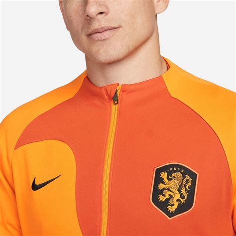 marktaandeel nike nederland|nike marktcijfers.